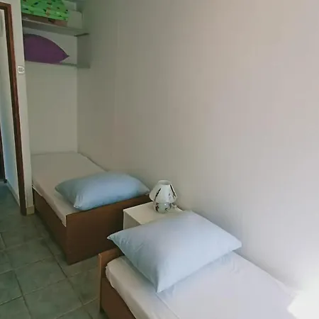 公寓 Katic 维耶拉克